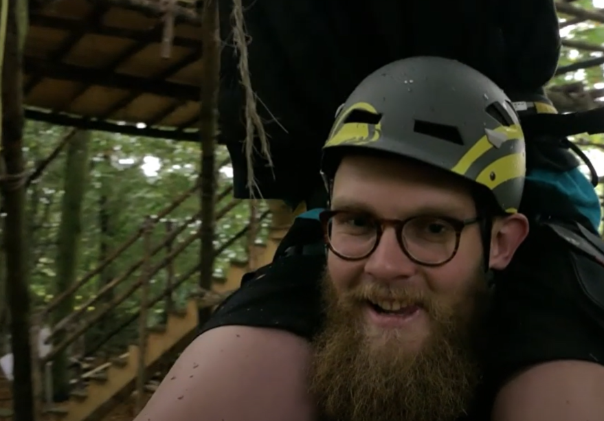 Se nedrivning på video